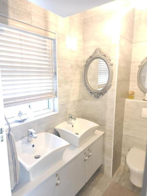 Cape Town, Sea Point, Beautiful 2 Bedroom Apartment @Tucked Away Dış mekan fotoğraf